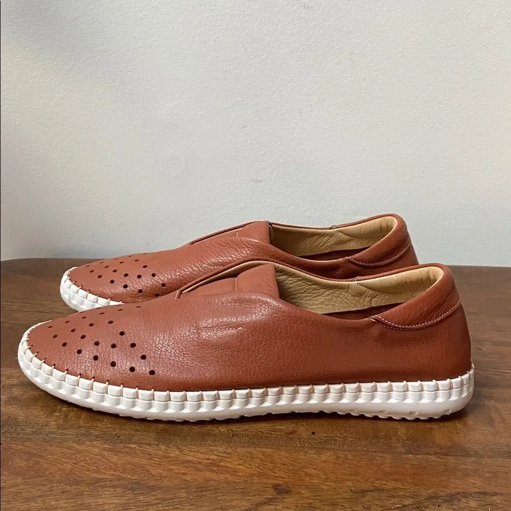 Anthropologie Denmark Bueno Women’s Leather Slip-On Sneakers in Tan- New